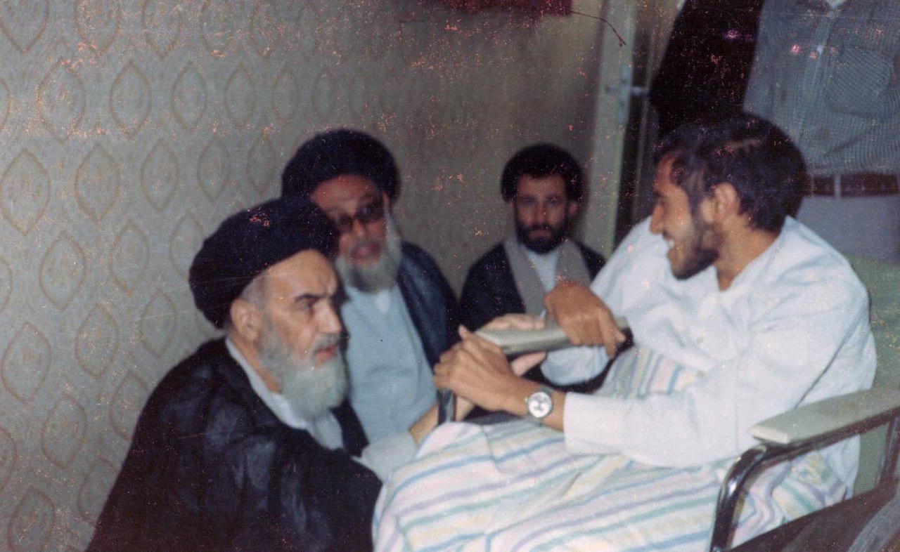 ماجرای عمامه گذاری جانباز قطع نخاعی دوران انقلاب به دست امام (ره)
