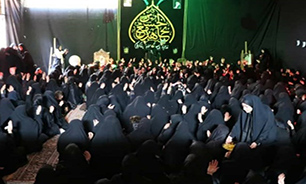 اجتماع بانوان دزفولی در رهروی از حضرت زینب(س)