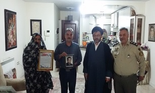 مادر شهید توکلی: آرزوی سعید دیدار با امام حسین (ع) هنگام شهادت بود