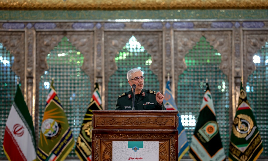 سرلشکر باقری توانمندی نیروهای مسلح در زمینه تولید هواپیما/ امام (ره) در پرتو انقلاب اسلامی تاریخ ارزشمندی را رقم زدند