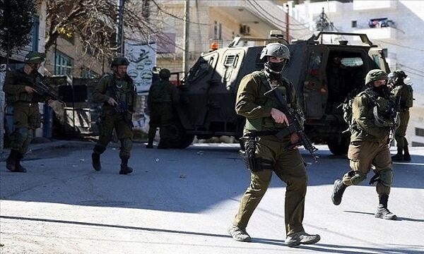 نظامیان صهیونیست ۲۳ فلسطینی را در کرانه باختری بازداشت کردند