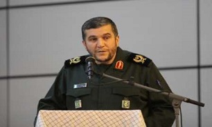 همه بخشهای سپاه و بسیج آماده محرومیت زدایی هستند همه بخشهای سپاه و بسیج آماده محرومیت زدایی هستند