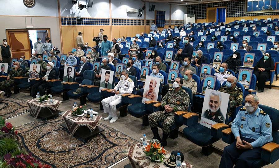 آیین تجلیل از خانواده ۱۷۶۸ شهید ارتش در عملیات بیتالمقدس برگزار شد آیین تجلیل از خانواده ۱۷۶۸ شهید ارتش در عملیات بیتالمقدس برگزار شد