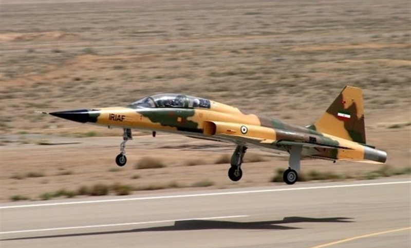 بازآماد یک فروند هواپیمای اف ۵ در پایگاه شهید حبیبی زهام بازآماد یک فروند هواپیمای اف ۵ در پایگاه شهید حبیبی زهام