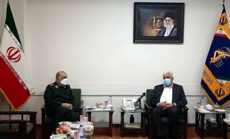 بخش مهمی از زوال آمریکا در صحنه جهانی در عراق اتفاق افتاده است/ تجلیل از مجاهدتهای شهید سلیمانی و ابومهدی المهندس بخش مهمی از زوال آمریکا در صحنه جهانی در عراق اتفاق افتاده است/ تجلیل از مجاهدتهای شهید سلیمانی و ابومهدی المهندس