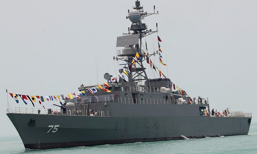 الحاق ناوشکن بومی دنا به ناوگان دریایی ارتش الحاق ناوشکن بومی دنا به ناوگان دریایی ارتش