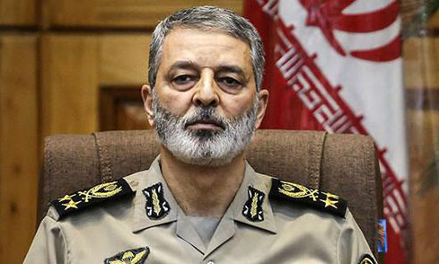 تمام توان ارتش برای کمک به مردم پای کار آورده شود تمام توان ارتش برای کمک به مردم پای کار آورده شود