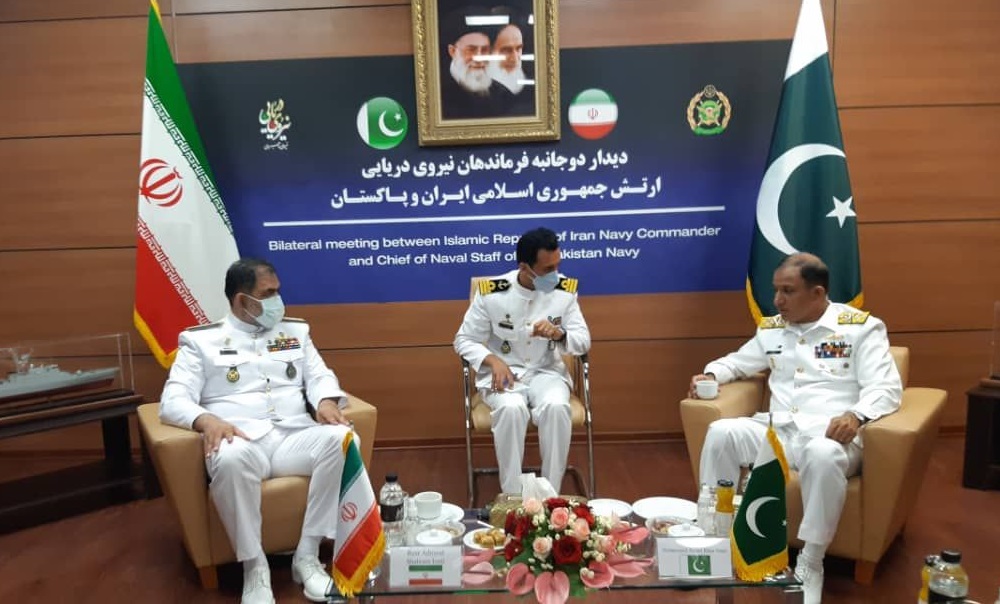 دعوت رسمی فرمانده نیروی دریایی پاکستان از نیروی دریایی ایران برای شرکت در رزمایش عمان