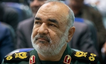 سرلشکر فیروزآبادی یک اقتدار دفاعی وبازدارنده برای ایران ایجاد کرد سرلشکر فیروزآبادی یک اقتدار دفاعی وبازدارنده برای ایران ایجاد کرد