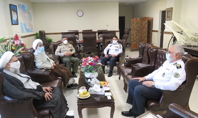 حجت الاسلام والمسلمین محمد حسنی با امیر سرتیپ رحیم زاده دیدار کرد حجت الاسلام والمسلمین محمد حسنی با امیر سرتیپ رحیم زاده دیدار کرد