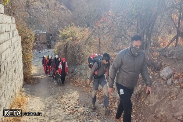 برگزاری مانور امداد و نجات در کوهستان به همت هلال احمر کاشمر+ تصاویر
