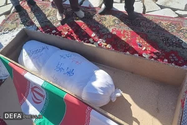 پیکر مطهر شهید گمنام عملیات خیبر در شهر زبرخان خاکسپاری شد+ تصاویر