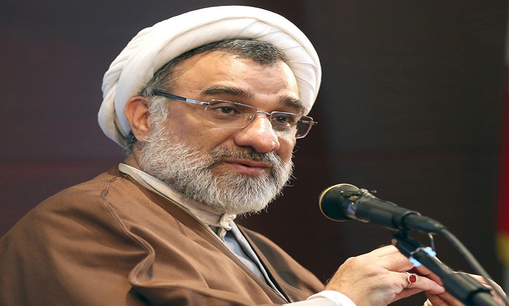 جامعه به شدت نیاز به حکمرانی البسه ایرانی اسلامی است