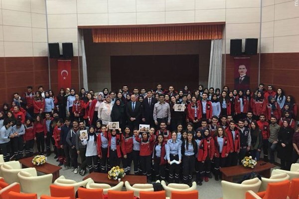 ماجرای ادای احترام دانشجویان ترکیه‌ای به «شهید حججی» چه بود؟