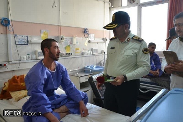 حضور فرمانده انتظامی خراسان رضوی در بیمارستان ثامن‌الائمه علیه‌السلام+ تصاویر