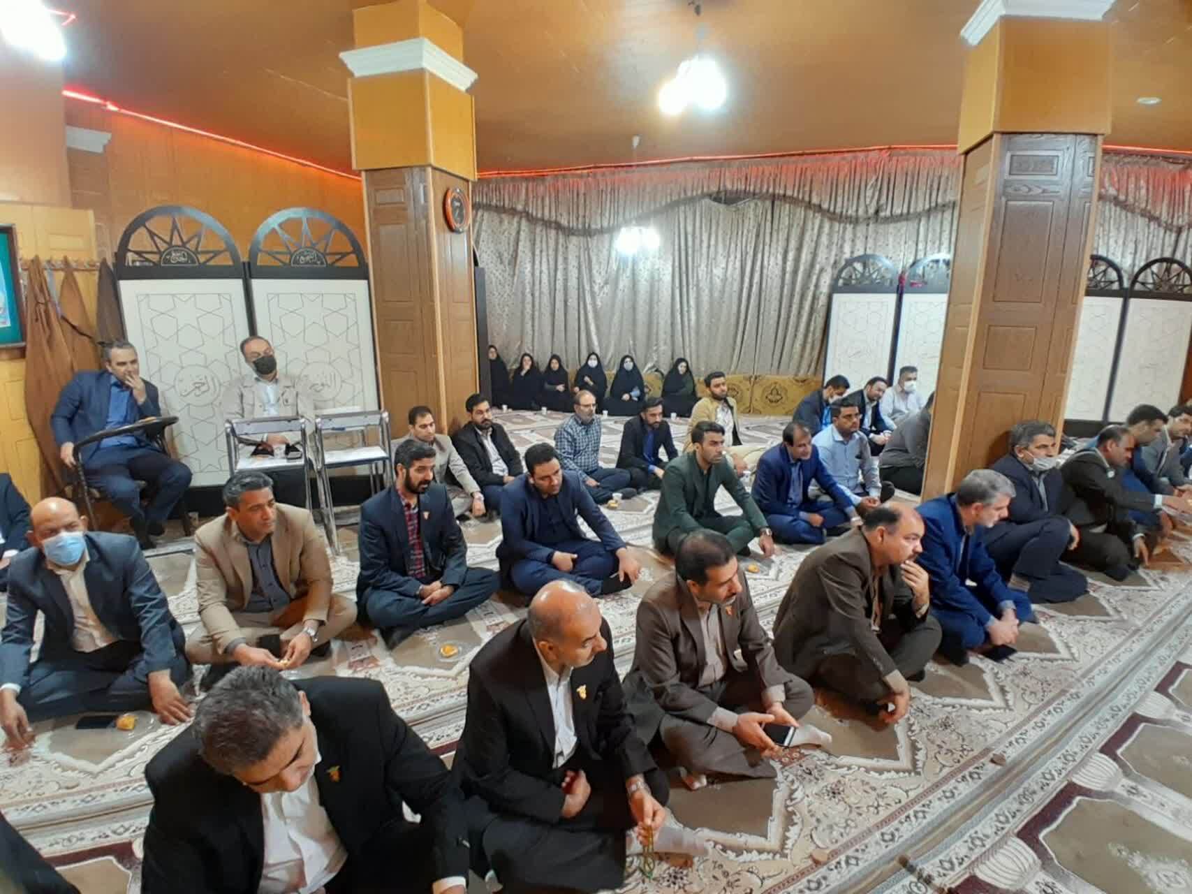 نشست تخصصی نماز با محوریت سبک زندگی ایرانی اسلامی در زاهدان