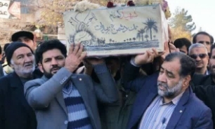 پیکر مطهر شهید گمنام دفاع مقدس در شهر روشناوند تشییع و خاکسپاری شد