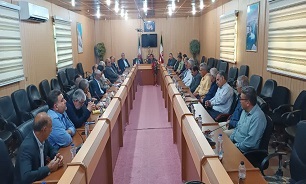 تصاویر/نشست بزرگان طوایف با فرماندار شهرستان مهران
