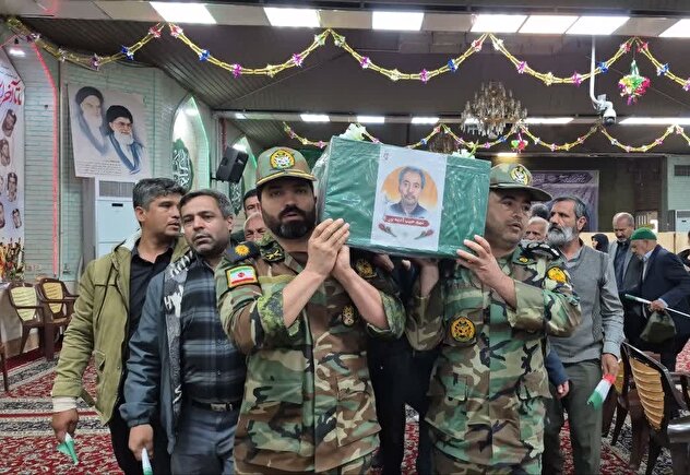 نماهنگ/ تشییع پیکر مطهر جانباز شهید «حبیب آدینهپور» در مشهد