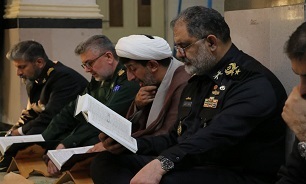 برگزاری محفل انس با قرآن کریم با حضور فرمانده نیروی دریایی ارتش در رشت